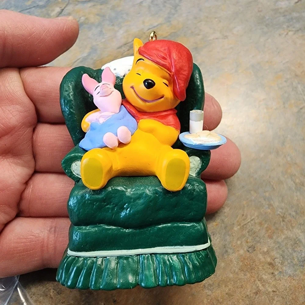 Winnie the Pooh Piglet Waitin' On Santa Christmas Ornament Disney Hallmark 1997